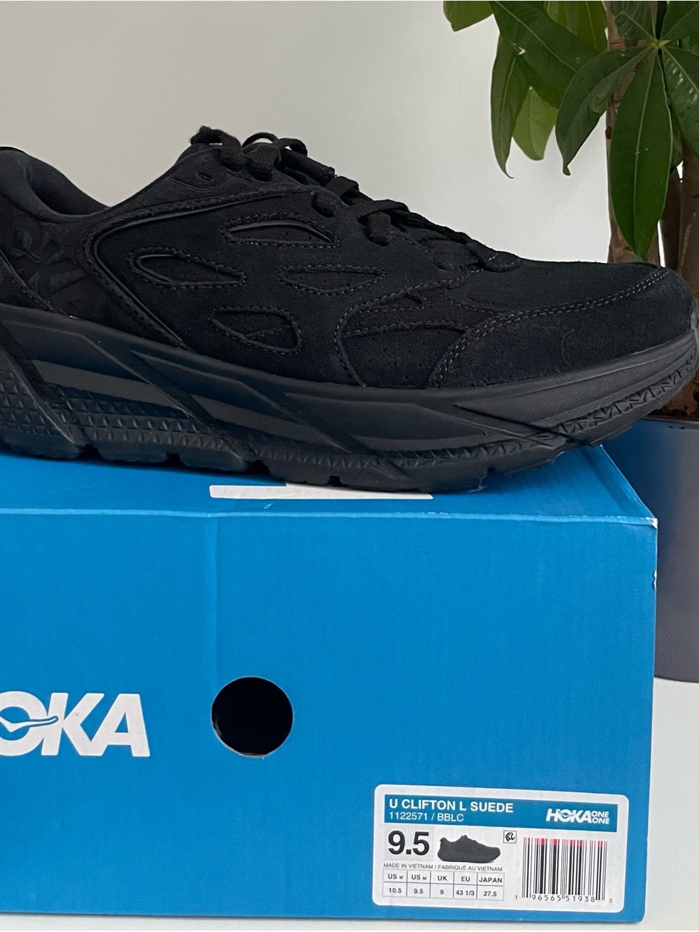 Men Size 9.5 Hoka One One Clifton L Suede Black Running Shoes